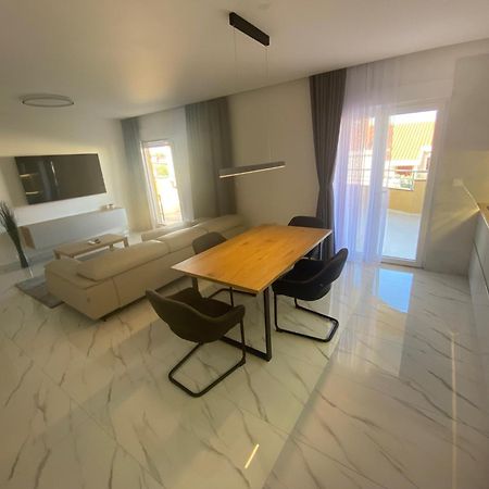 Guest House Ana Residence ザダル エクステリア 写真
