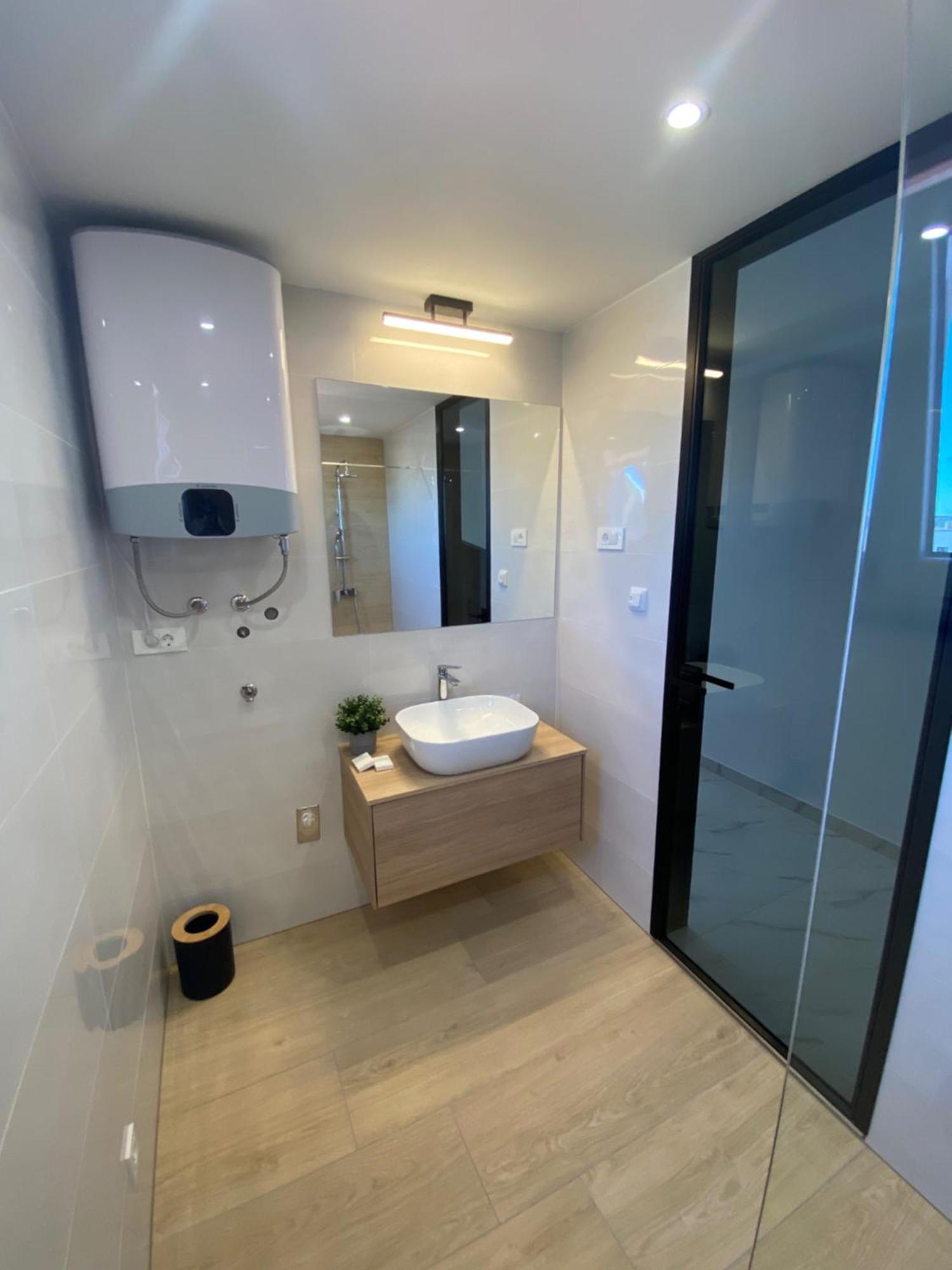 Guest House Ana Residence ザダル エクステリア 写真
